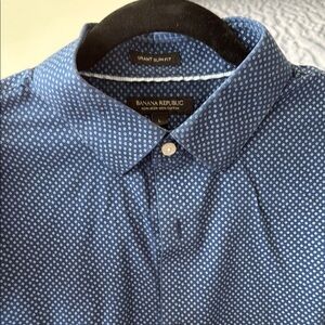 Banana Republic Blue Casual Button Down Shirt
